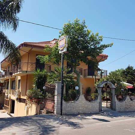Hotel Nautilus Nicotera Exterior photo