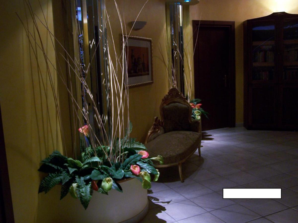 Hotel Nautilus Nicotera Exterior photo