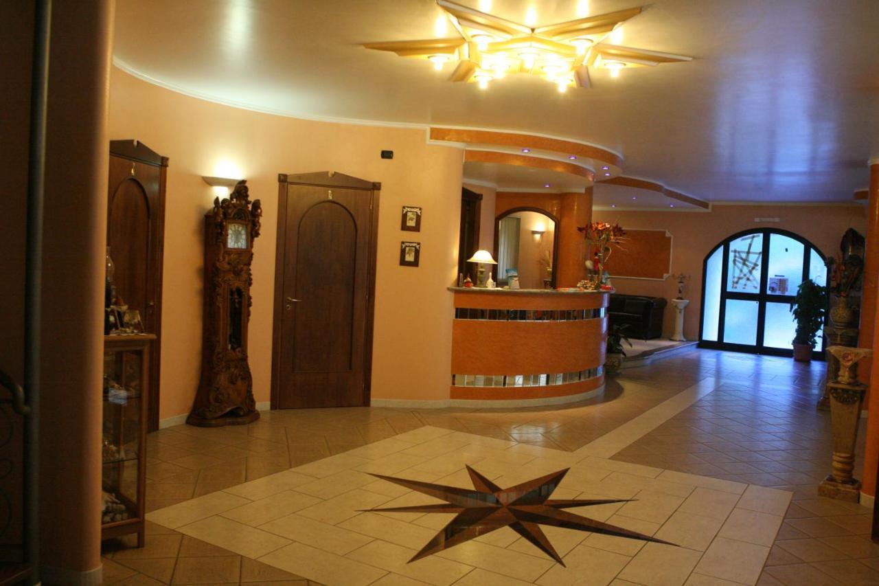 Hotel Nautilus Nicotera Exterior photo