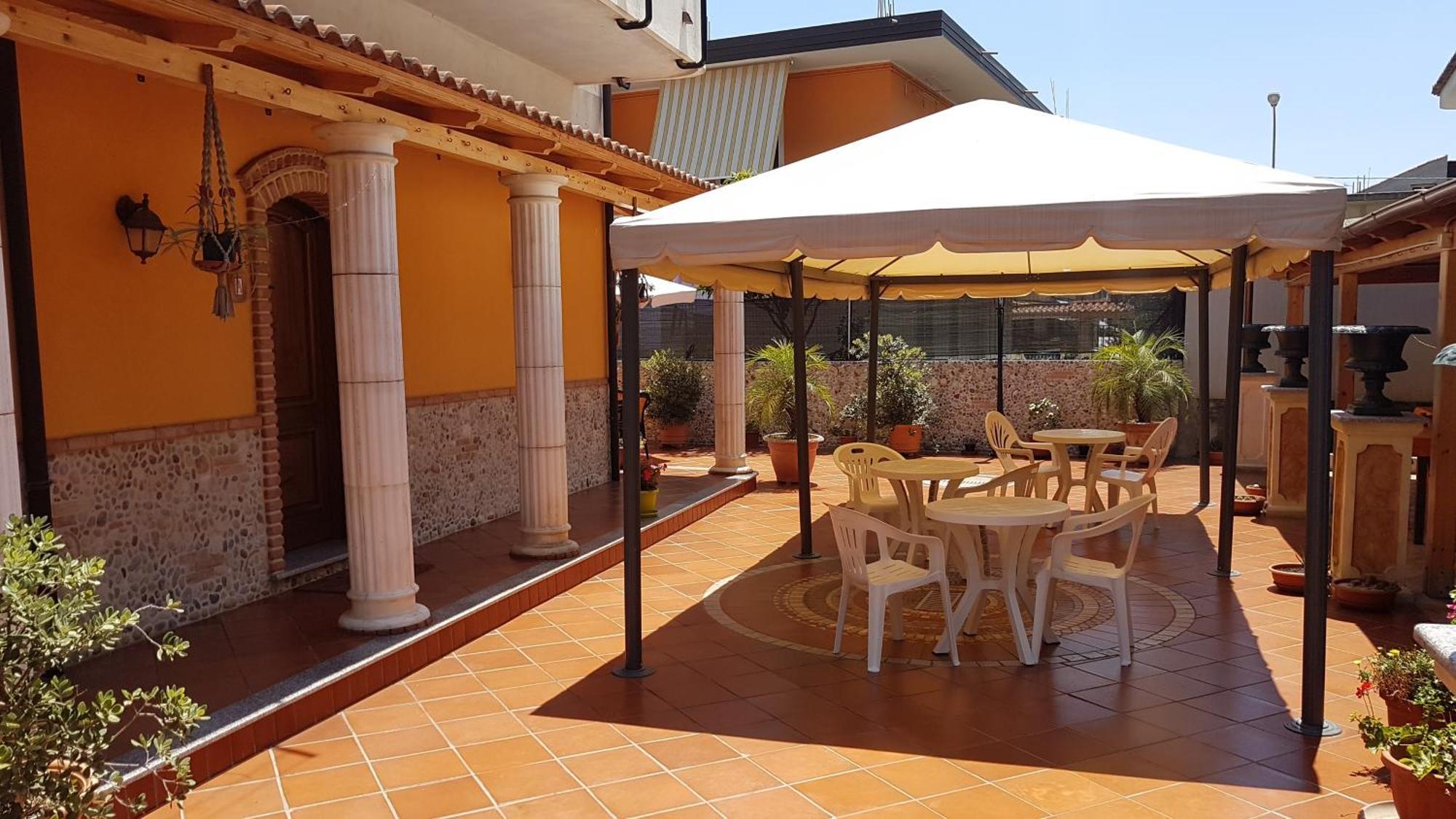 Hotel Nautilus Nicotera Exterior photo